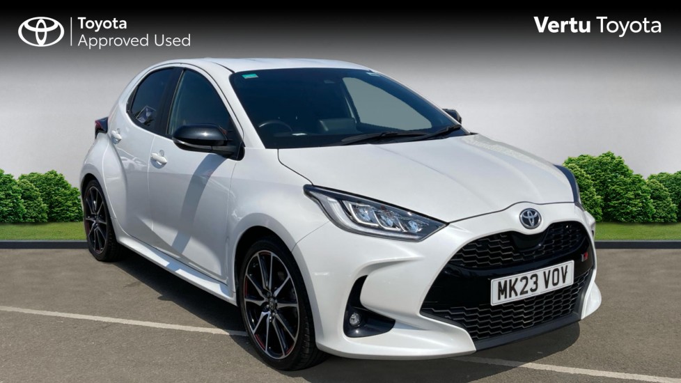 Toyota Yaris 1.5 Hybrid GR Sport 5dr CVT Hybrid Hatchback - Image 1