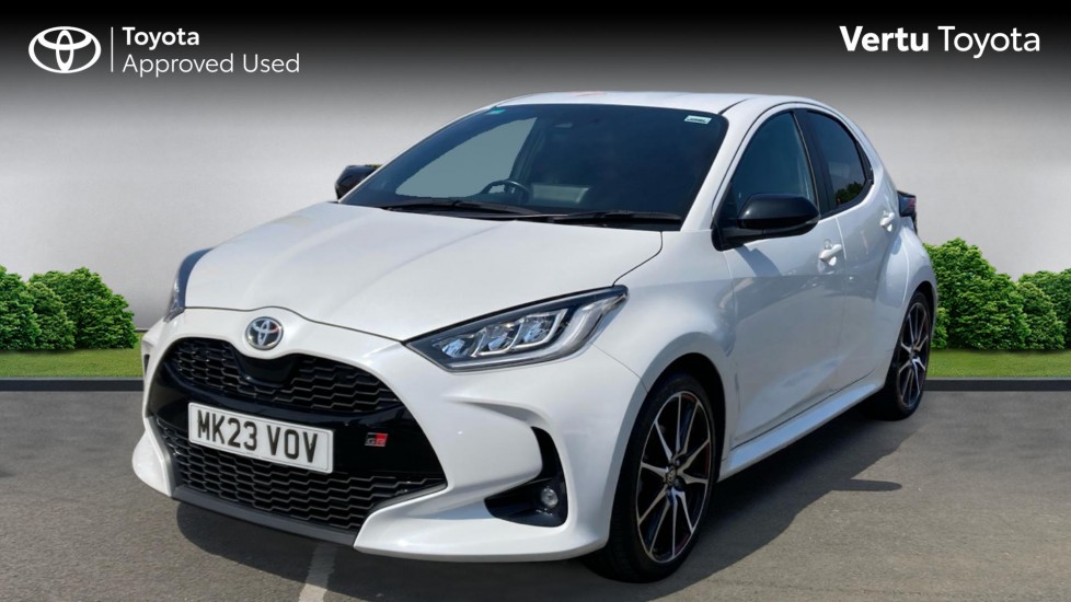 Toyota Yaris 1.5 Hybrid GR Sport 5dr CVT Hybrid Hatchback - Image 3