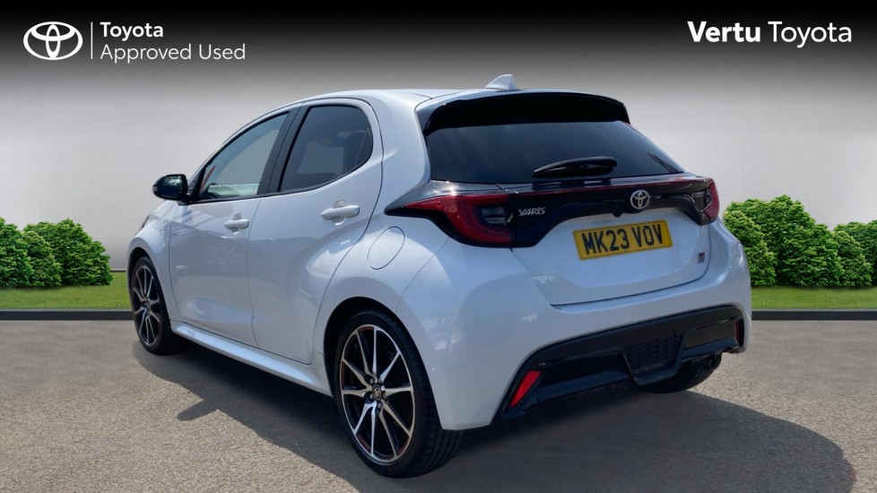 Toyota Yaris 1.5 Hybrid GR Sport 5dr CVT Hybrid Hatchback - Image 4