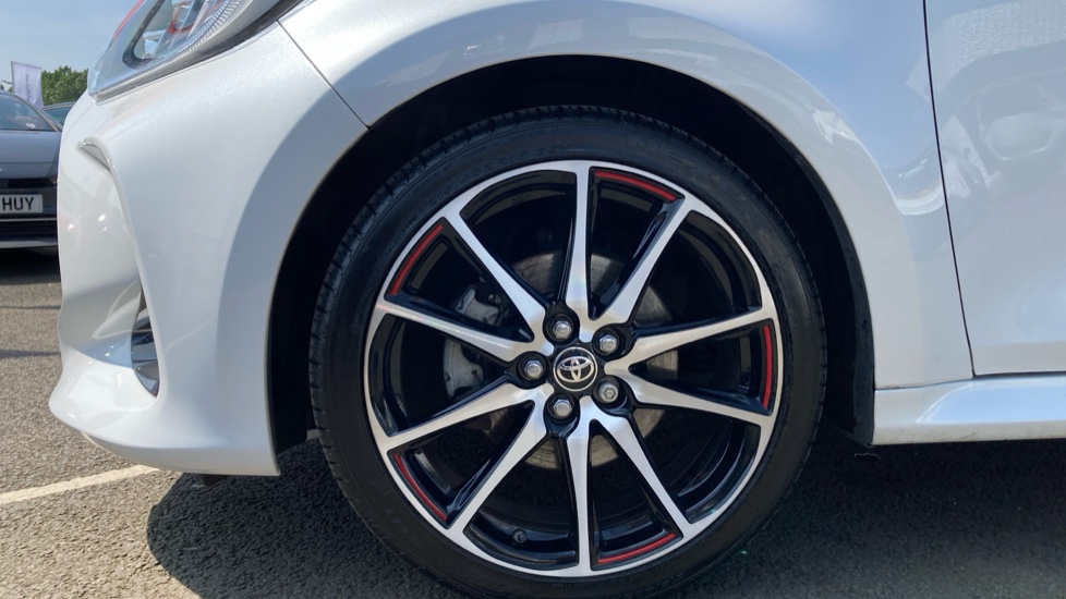Toyota Yaris 1.5 Hybrid GR Sport 5dr CVT Hybrid Hatchback - Image 25