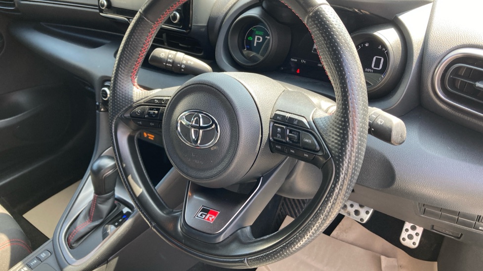 Toyota Yaris 1.5 Hybrid GR Sport 5dr CVT Hybrid Hatchback - Image 29