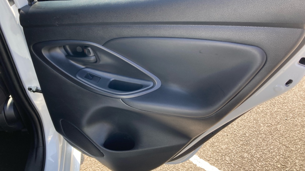 Toyota Yaris 1.5 Hybrid GR Sport 5dr CVT Hybrid Hatchback - Image 35