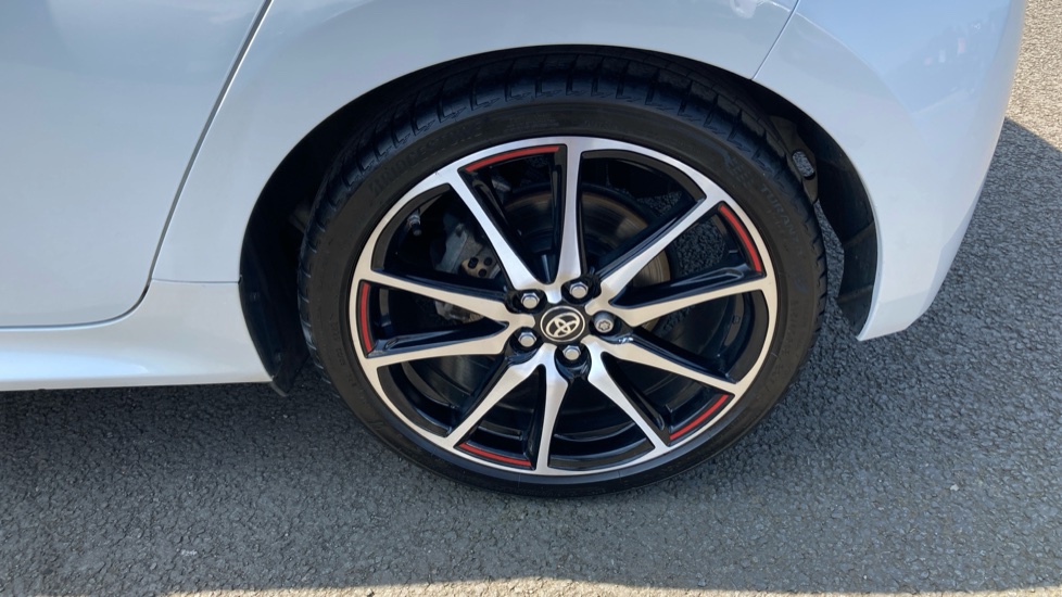 Toyota Yaris 1.5 Hybrid GR Sport 5dr CVT Hybrid Hatchback - Image 40