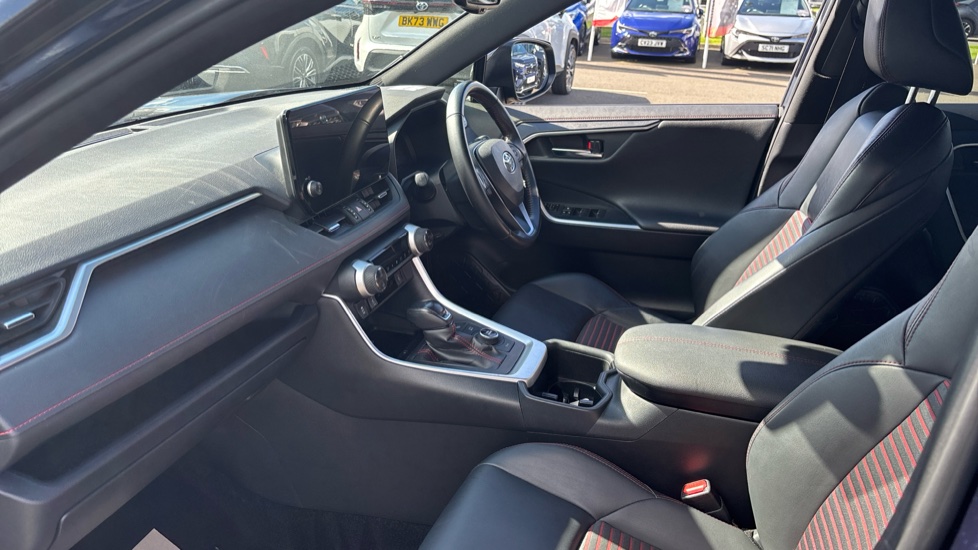 Toyota RAV4 2.5 PHEV Dynamic 5dr CVT Estate - Image 5
