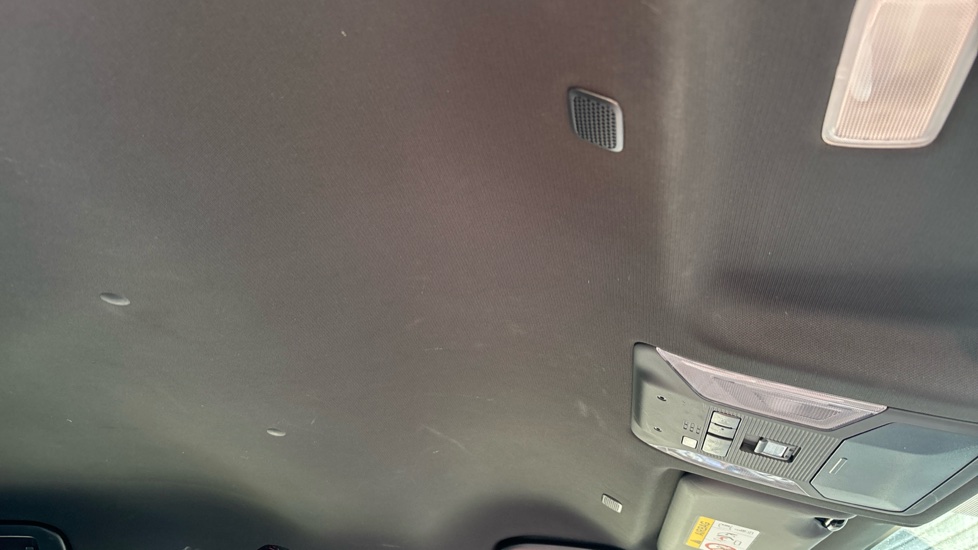 Toyota RAV4 2.5 PHEV Dynamic 5dr CVT Estate - Image 19