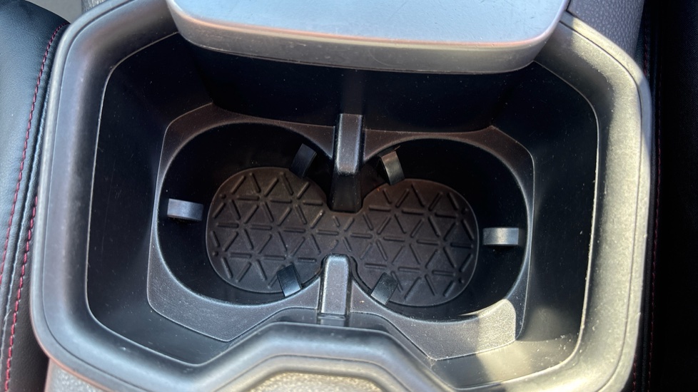Toyota RAV4 2.5 PHEV Dynamic 5dr CVT Estate - Image 39