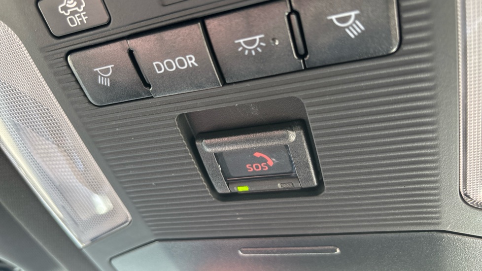 Toyota RAV4 2.5 PHEV Dynamic 5dr CVT Estate - Image 41
