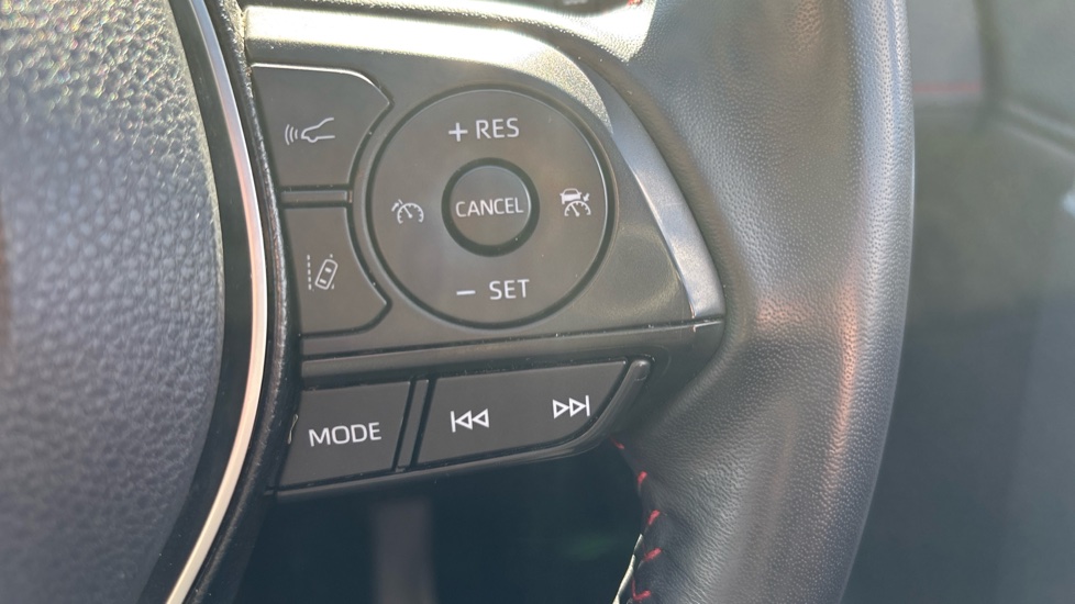 Toyota RAV4 2.5 PHEV Dynamic 5dr CVT Estate - Image 43