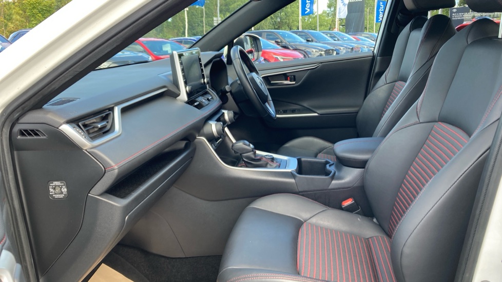 Toyota RAV4 2.5 PHEV Design 5dr CVT Estate - Image 5