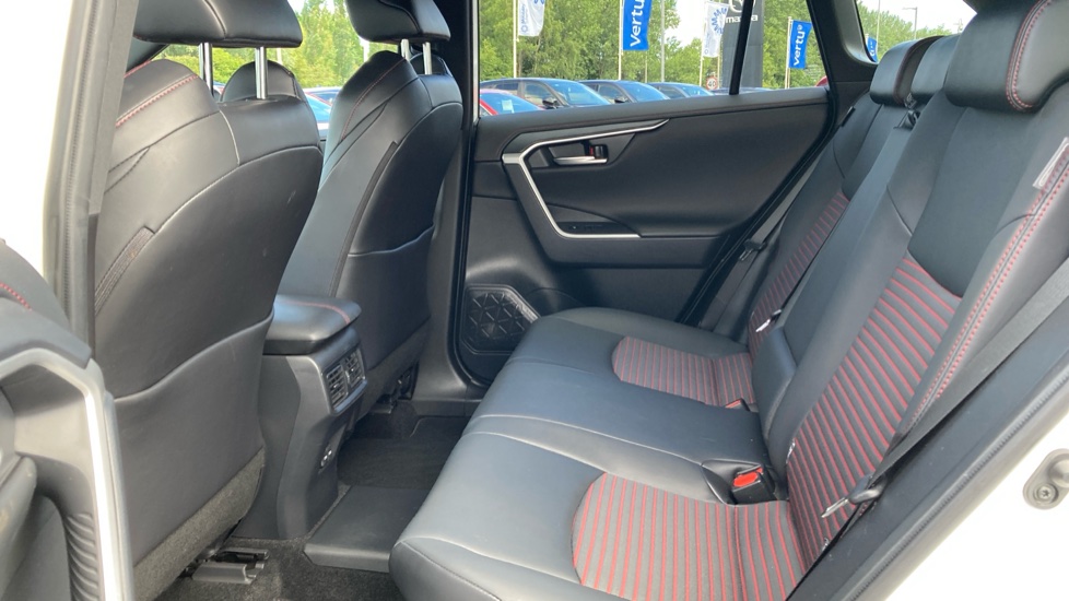 Toyota RAV4 2.5 PHEV Design 5dr CVT Estate - Image 15