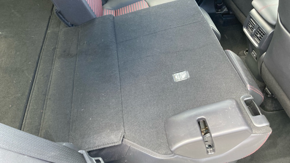 Toyota RAV4 2.5 PHEV Design 5dr CVT Estate - Image 18