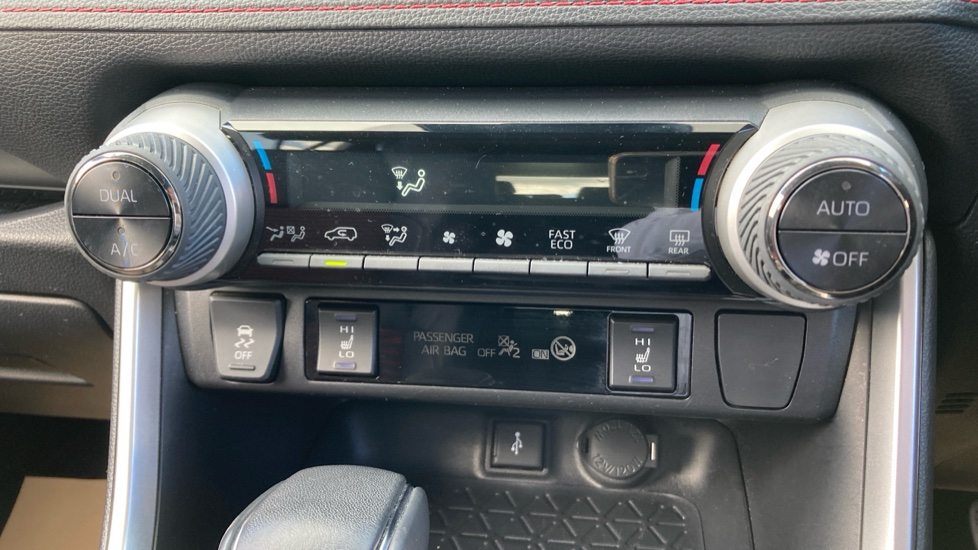 Toyota RAV4 2.5 PHEV Design 5dr CVT Estate - Image 30