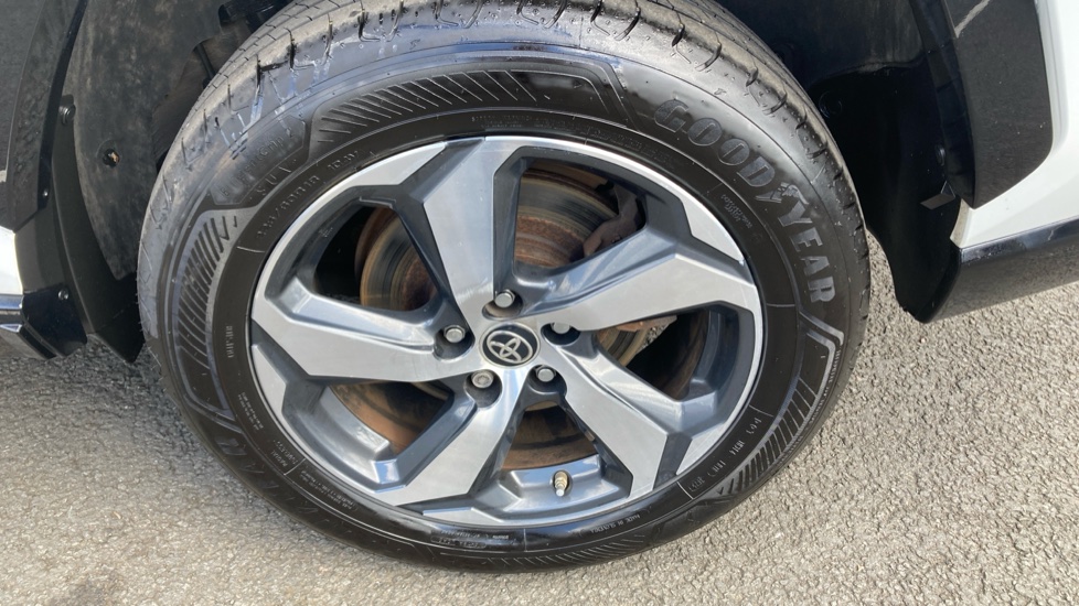 Toyota RAV4 2.5 PHEV Design 5dr CVT Estate - Image 46