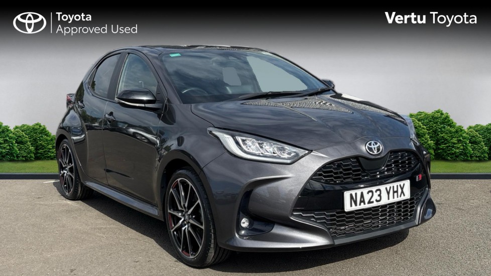 Toyota Yaris 1.5 Hybrid GR Sport 5dr CVT Hybrid Hatchback - Image 1