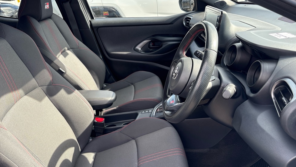 Toyota Yaris 1.5 Hybrid GR Sport 5dr CVT Hybrid Hatchback - Image 12