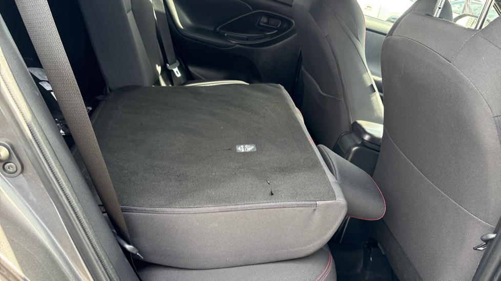 Toyota Yaris 1.5 Hybrid GR Sport 5dr CVT Hybrid Hatchback - Image 18