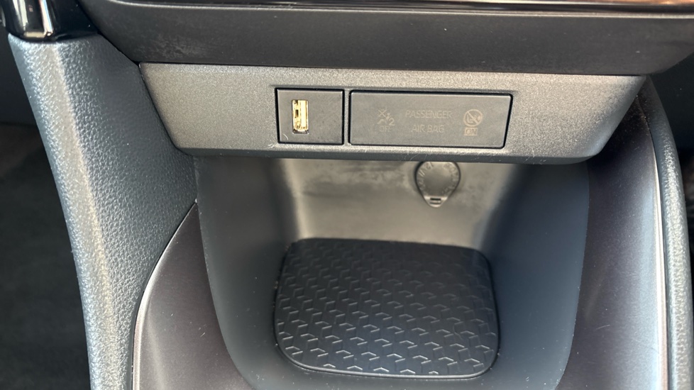 Toyota Yaris 1.5 Hybrid GR Sport 5dr CVT Hybrid Hatchback - Image 32