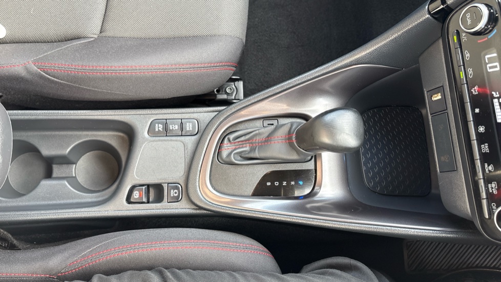 Toyota Yaris 1.5 Hybrid GR Sport 5dr CVT Hybrid Hatchback - Image 33