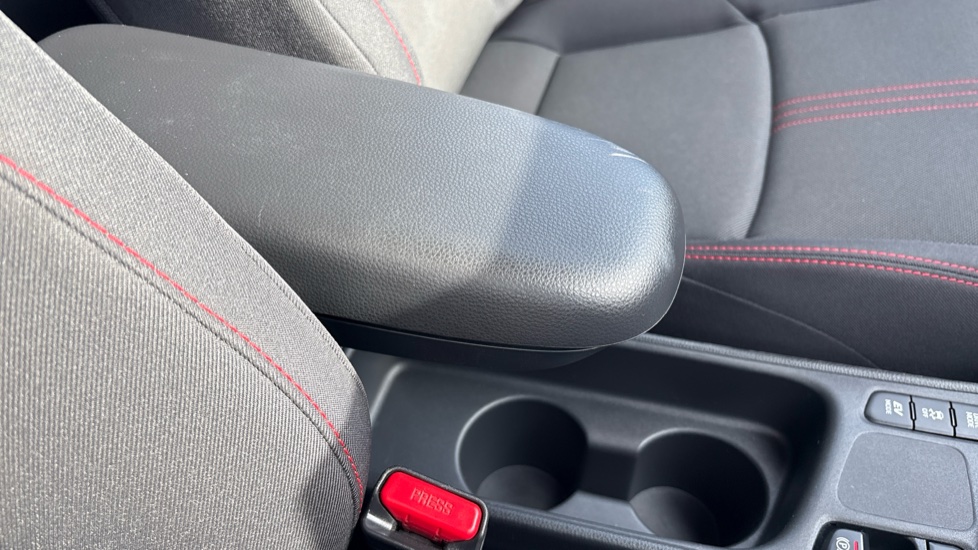 Toyota Yaris 1.5 Hybrid GR Sport 5dr CVT Hybrid Hatchback - Image 35
