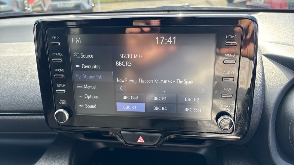 Toyota Yaris 1.5 Hybrid GR Sport 5dr CVT Hybrid Hatchback - Image 50