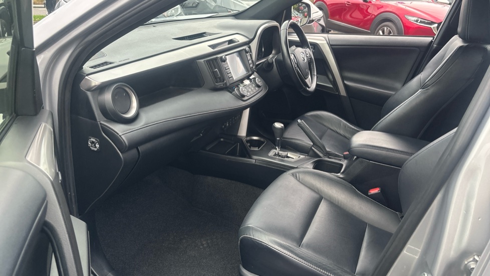 Toyota RAV4 2.5 VVT-i Hybrid Excel TSS 5dr CVT Hybrid Estate - Image 5
