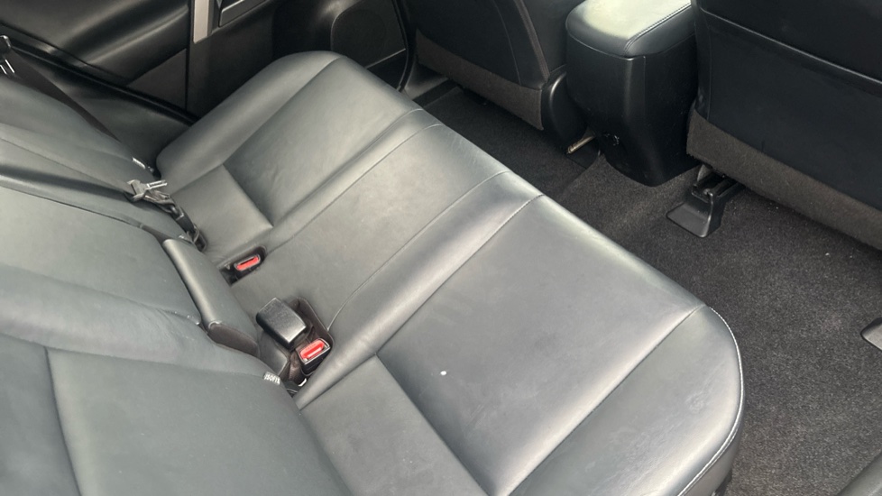 Toyota RAV4 2.5 VVT-i Hybrid Excel TSS 5dr CVT Hybrid Estate - Image 18