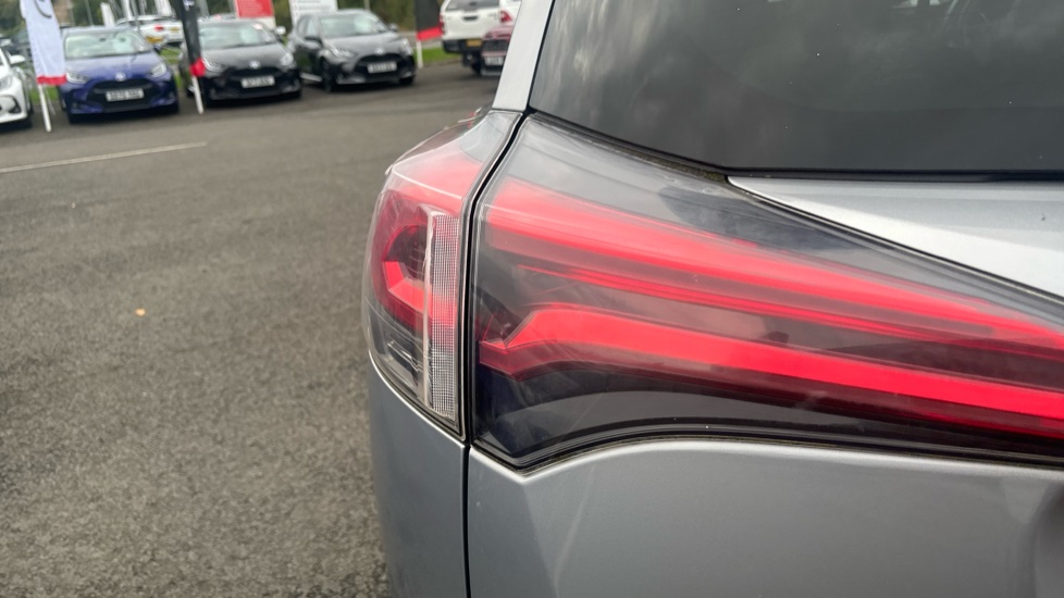Toyota RAV4 2.5 VVT-i Hybrid Excel TSS 5dr CVT Hybrid Estate - Image 21