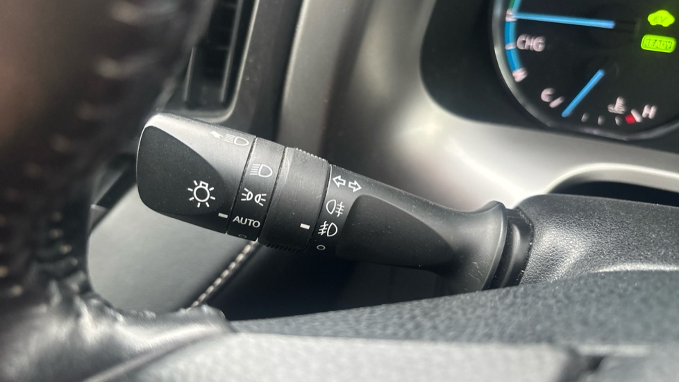 Toyota RAV4 2.5 VVT-i Hybrid Excel TSS 5dr CVT Hybrid Estate - Image 38