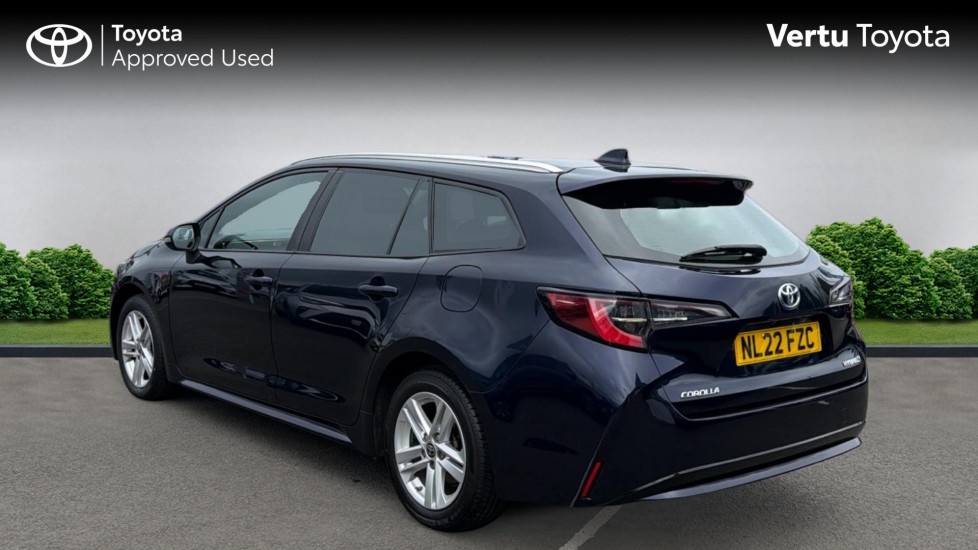 Toyota Corolla 1.8 VVT-i Hybrid Icon 5dr CVT Hybrid Estate - Image 4