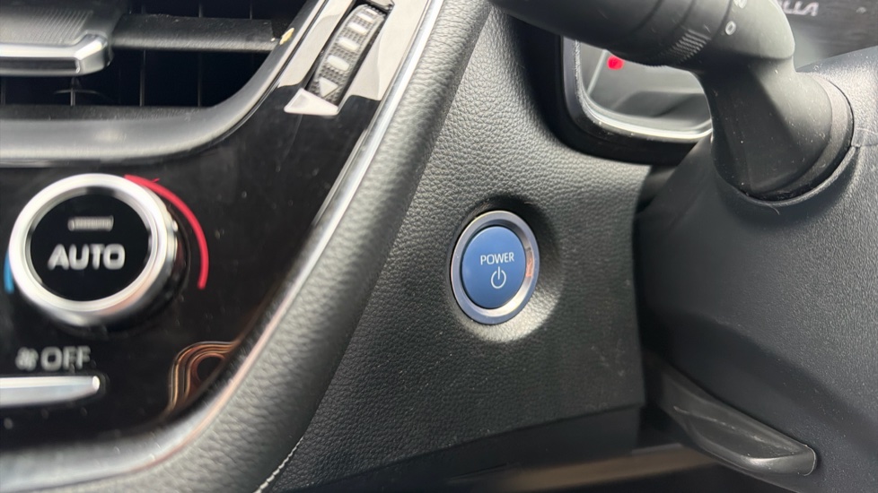 Toyota Corolla 1.8 VVT-i Hybrid Icon 5dr CVT Hybrid Estate - Image 16