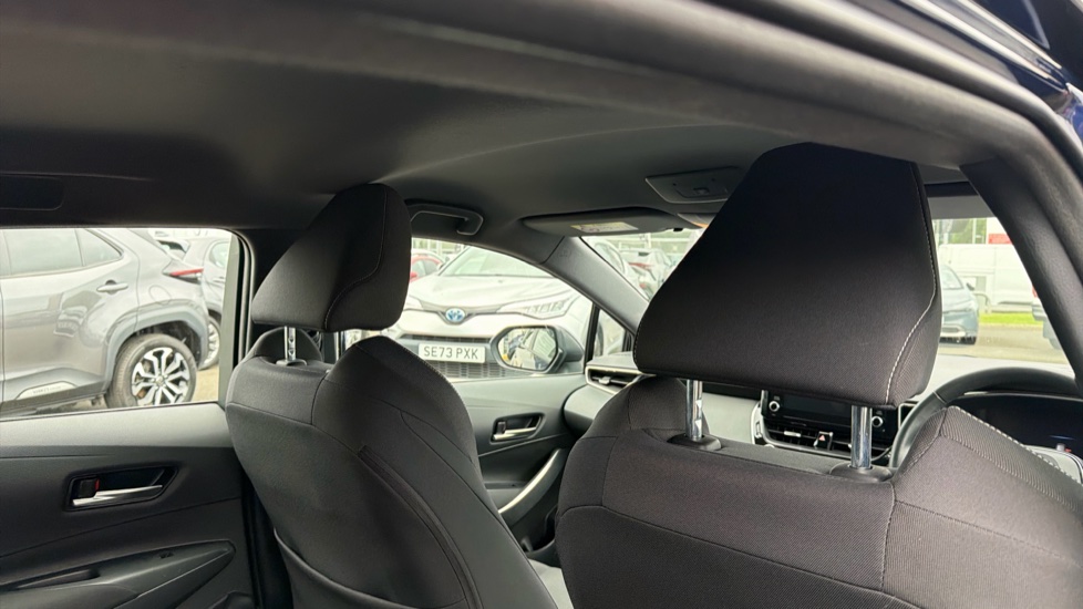 Toyota Corolla 1.8 VVT-i Hybrid Icon 5dr CVT Hybrid Estate - Image 19