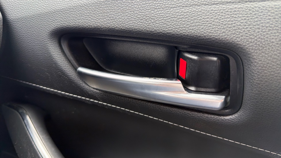 Toyota Corolla 1.8 VVT-i Hybrid Icon 5dr CVT Hybrid Estate - Image 39