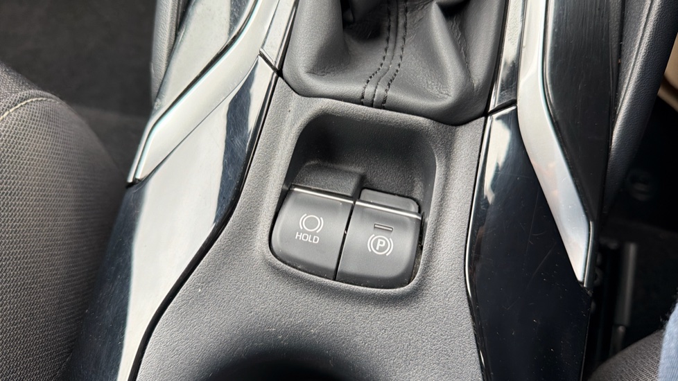 Toyota Corolla 1.8 VVT-i Hybrid Icon 5dr CVT Hybrid Estate - Image 42