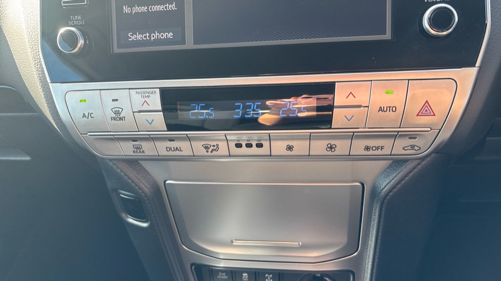 Toyota Land Cruiser 2.8 D-4D 204 Active 5dr Auto 7 Seats Diesel Station Wagon - Image 44
