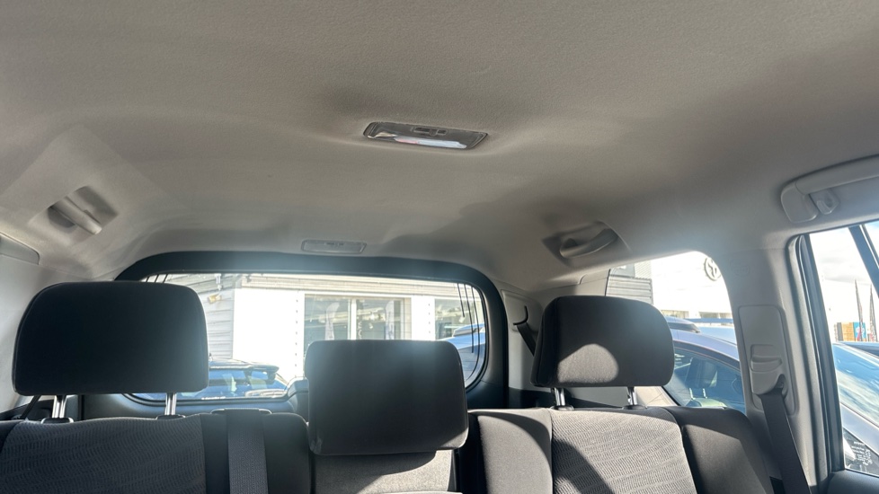 Toyota Land Cruiser 2.8 D-4D 204 Active 5dr Auto 7 Seats Diesel Station Wagon - Image 53