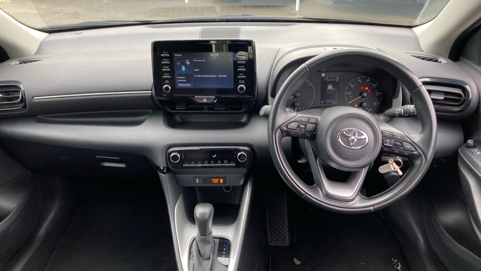 Toyota Yaris 1.5 Hybrid Icon 5dr CVT Hybrid Hatchback - Image 6