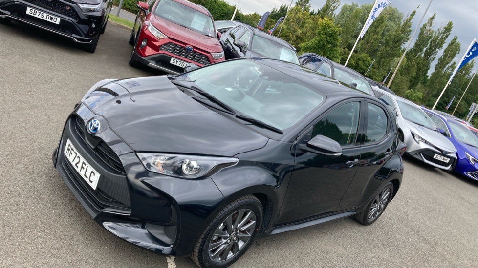 Toyota Yaris 1.5 Hybrid Icon 5dr CVT Hybrid Hatchback - Image 31