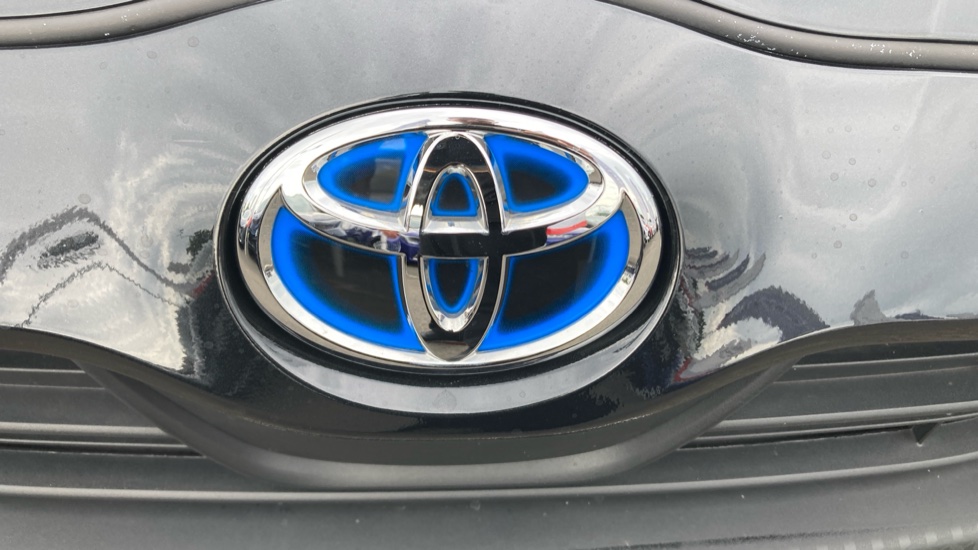 Toyota Yaris 1.5 Hybrid Icon 5dr CVT Hybrid Hatchback - Image 33