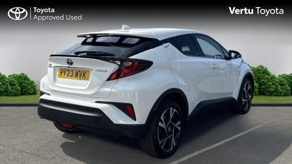 Toyota C-HR 1.8 Hybrid Design 5dr CVT Hybrid Hatchback - Image 2