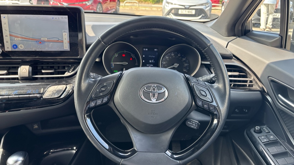 Toyota C-HR 1.8 Hybrid Design 5dr CVT Hybrid Hatchback - Image 7