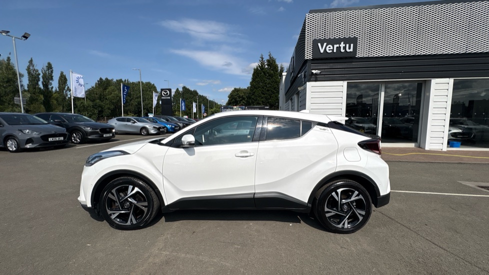 Toyota C-HR 1.8 Hybrid Design 5dr CVT Hybrid Hatchback - Image 24