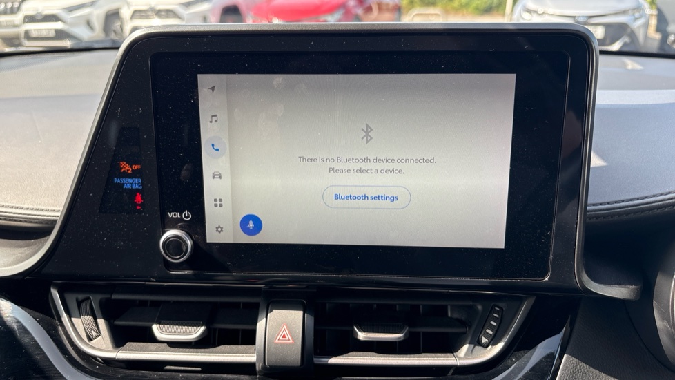 Toyota C-HR 1.8 Hybrid Design 5dr CVT Hybrid Hatchback - Image 33