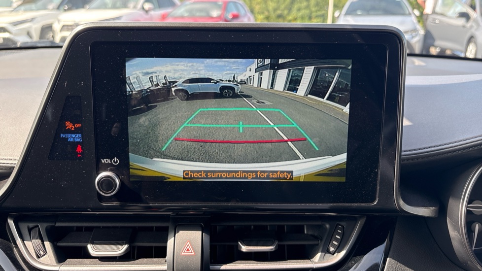 Toyota C-HR 1.8 Hybrid Design 5dr CVT Hybrid Hatchback - Image 39