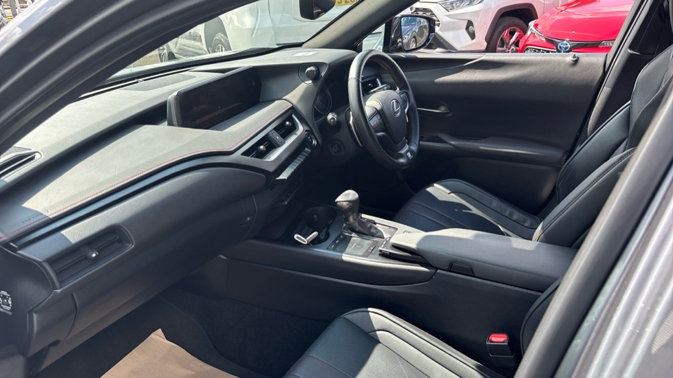 Lexus UX 250h 2.0 F-Sport 5dr CVT [Nav] Hybrid Hatchback - Image 5