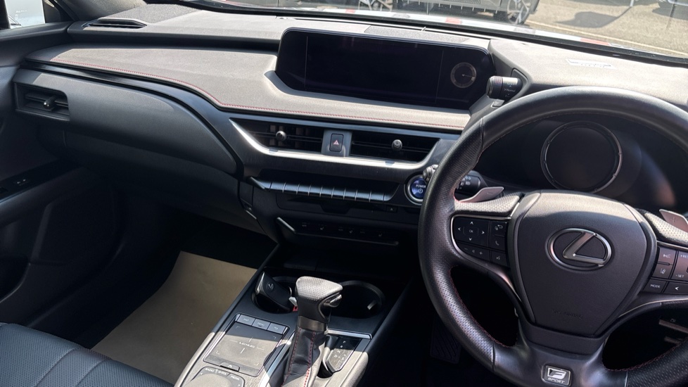 Lexus UX 250h 2.0 F-Sport 5dr CVT [Nav] Hybrid Hatchback - Image 7