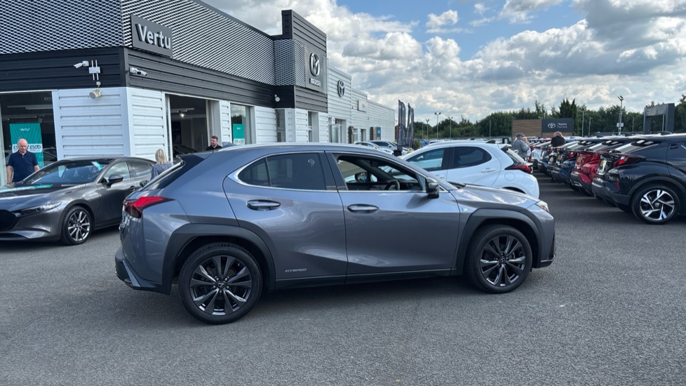 Lexus UX 250h 2.0 F-Sport 5dr CVT [Nav] Hybrid Hatchback - Image 23