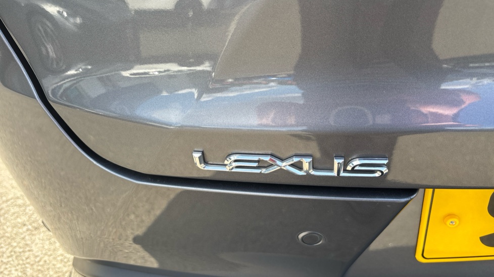 Lexus UX 250h 2.0 F-Sport 5dr CVT [Nav] Hybrid Hatchback - Image 32