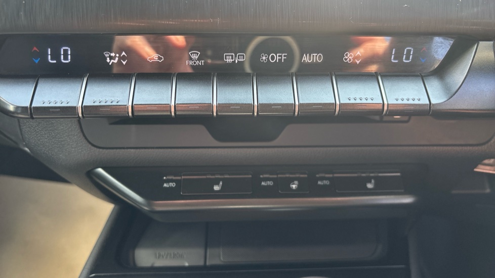 Lexus UX 250h 2.0 F-Sport 5dr CVT [Nav] Hybrid Hatchback - Image 39