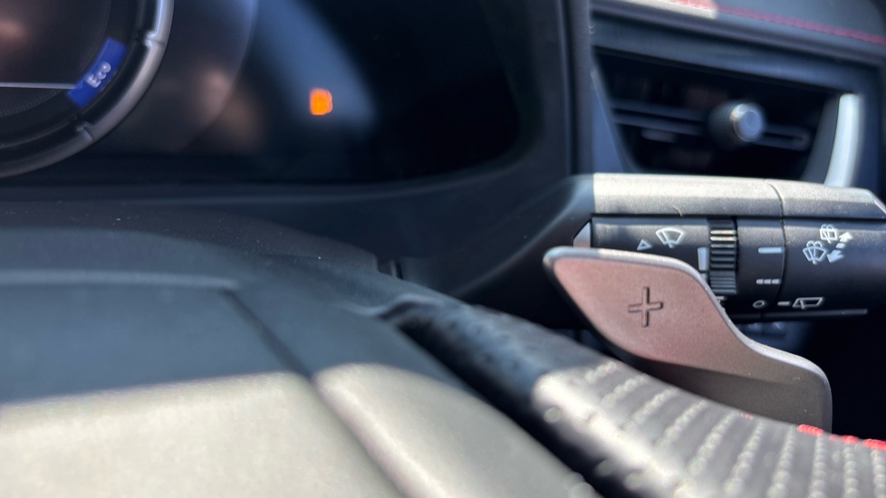 Lexus UX 250h 2.0 F-Sport 5dr CVT [Nav] Hybrid Hatchback - Image 41
