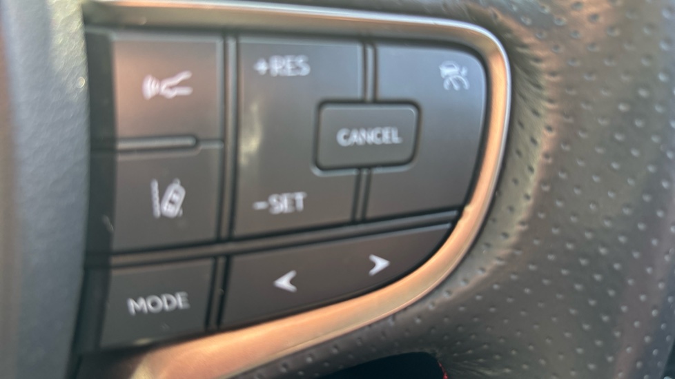 Lexus UX 250h 2.0 F-Sport 5dr CVT [Nav] Hybrid Hatchback - Image 42